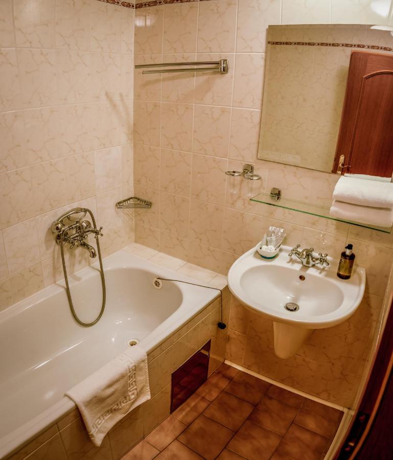 Hotel Brixen 하블리치쿠프브로트 외부 사진