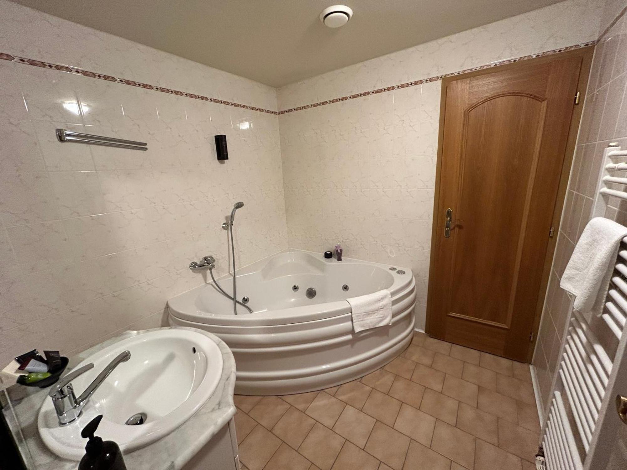 Hotel Brixen 하블리치쿠프브로트 외부 사진